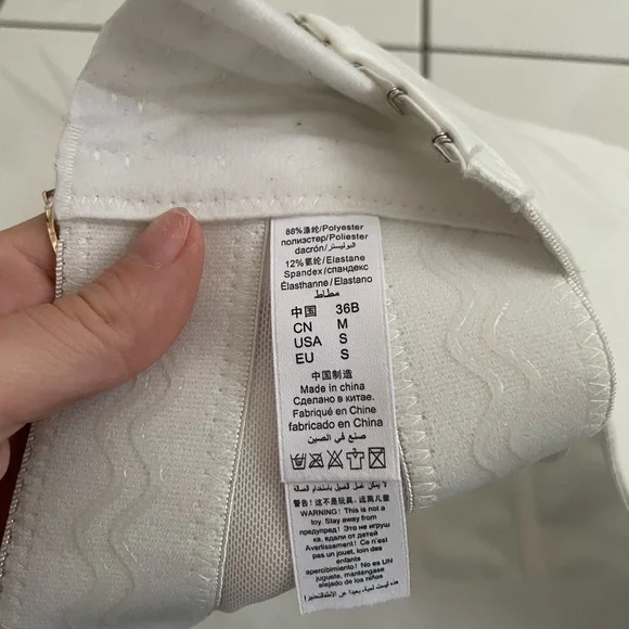 Push Up Clasp “Bra-Top” With Padding - Picture 6 of 6